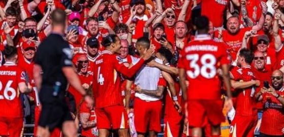 حسام حسن يُفاجئ محمد صلاح عقب تتويجه بالدوري الانجليزي