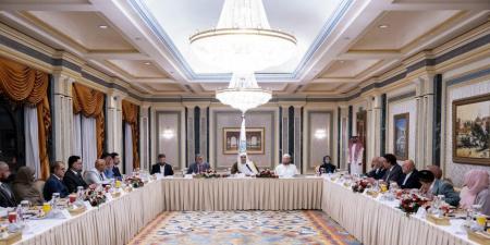 القيادات الإسلامية البريطانية تلتقي الأمين العام لرابطة العالم الإسلامي في المدينة المنورة