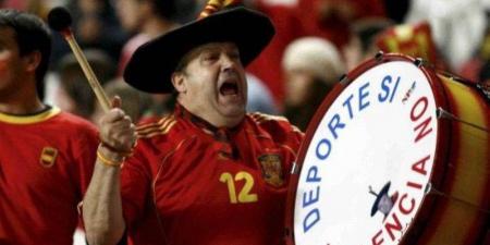 الموت يغيب أشهر مشجعي المونديال ومنتخب إسبانيا