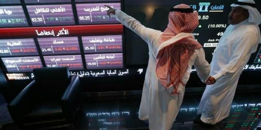 مؤشر "تاسي" يتراجع 0.33% بضغط 3 قطاعات كبرى