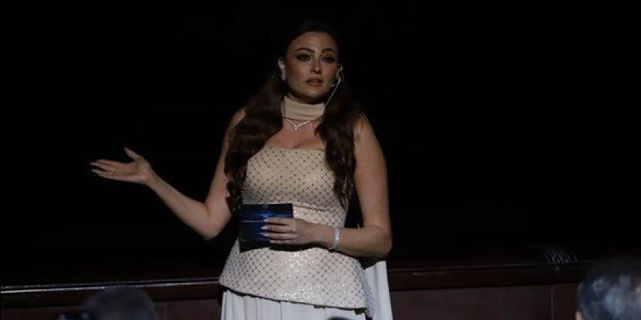 بشرى تدافع عن طبيعية الممثل على الشاشة وتكشف عن معاناتها الصحية (تفاصيل)
