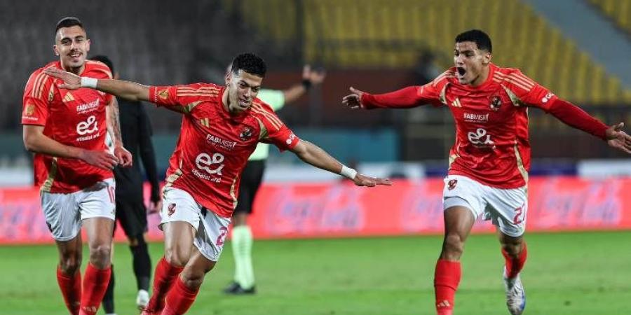 الأهلي يتخطي بتروجيت بثلاثية مثيرة في الدوري