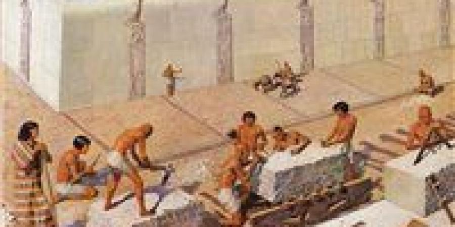 العمال في مصر القديمة: شركاء البناء في حضارة عظيمة تحت مظلة قيم العدالة