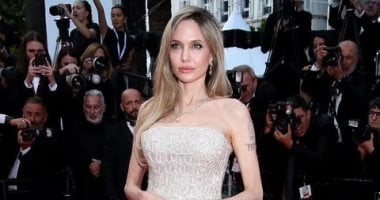 تفاصيل إطلالة أنجلينا جولي وإيما ستون بمهرجان كان السينمائى.. صور – صدى الخليج