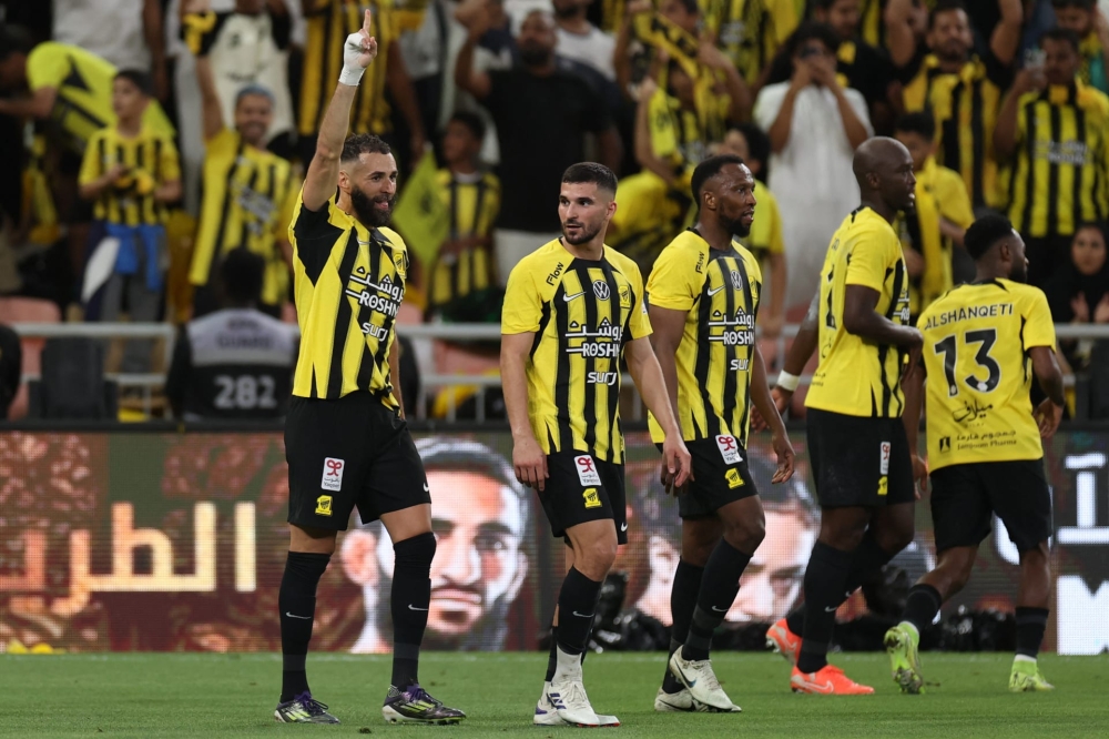 فحص طبي لثنائي الاتحاد لتحديد موقفه من مواجهة الشباب