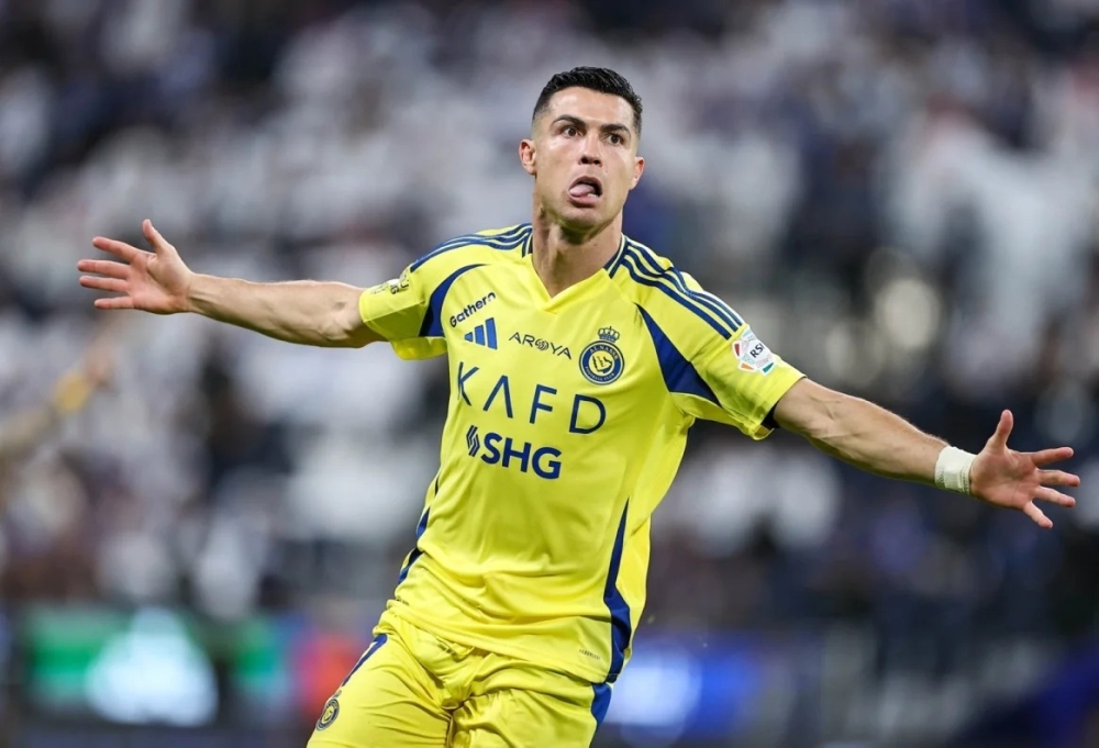 بسبب صفقات النصر.. رونالدو قد يلحق بـ نيمار