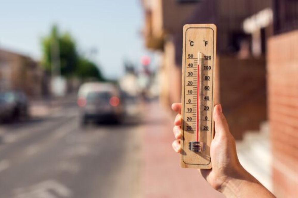 تبدأ الإثنين.. موجة حارة على مكة والمدينة