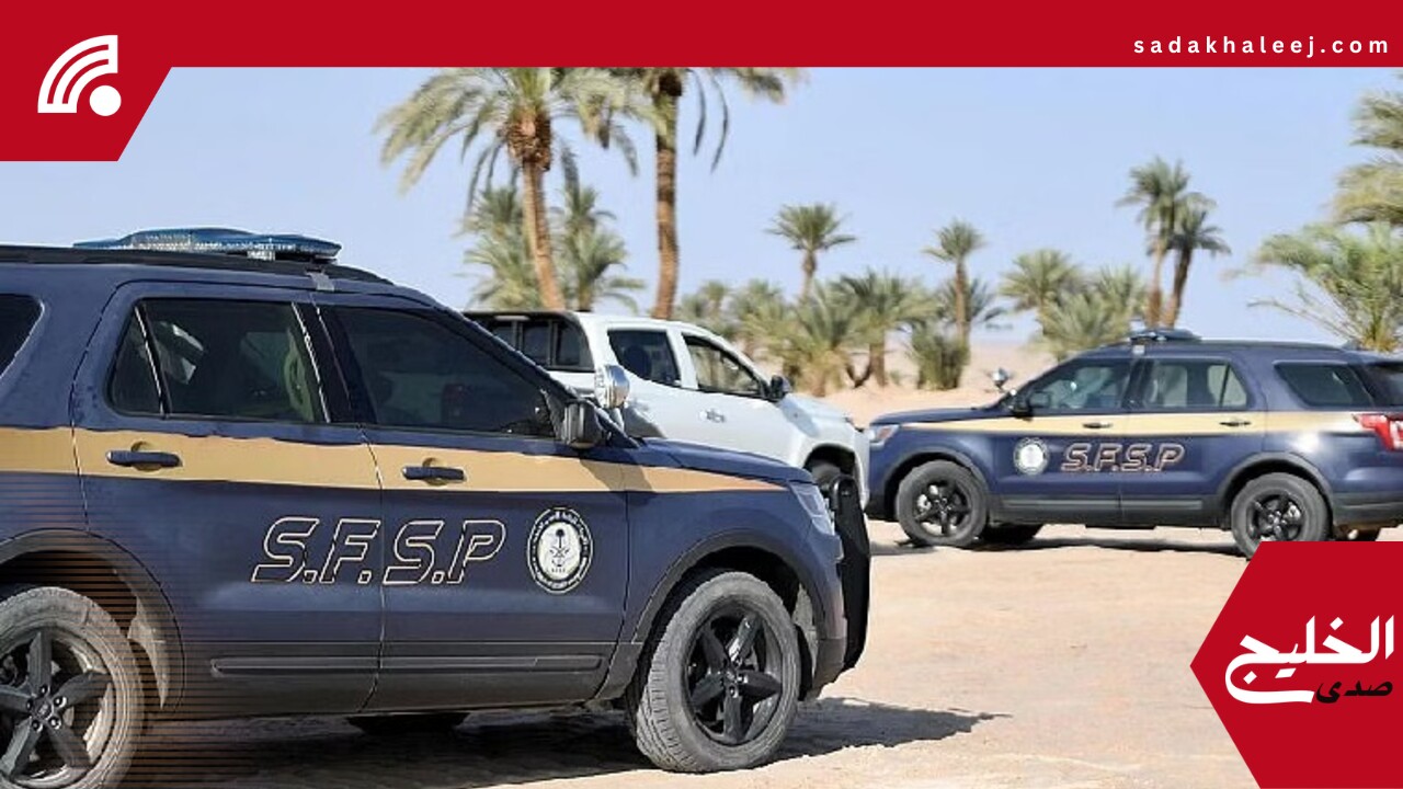 ضبط مخالفَين لاستغلالهما الرواسب في تبوك