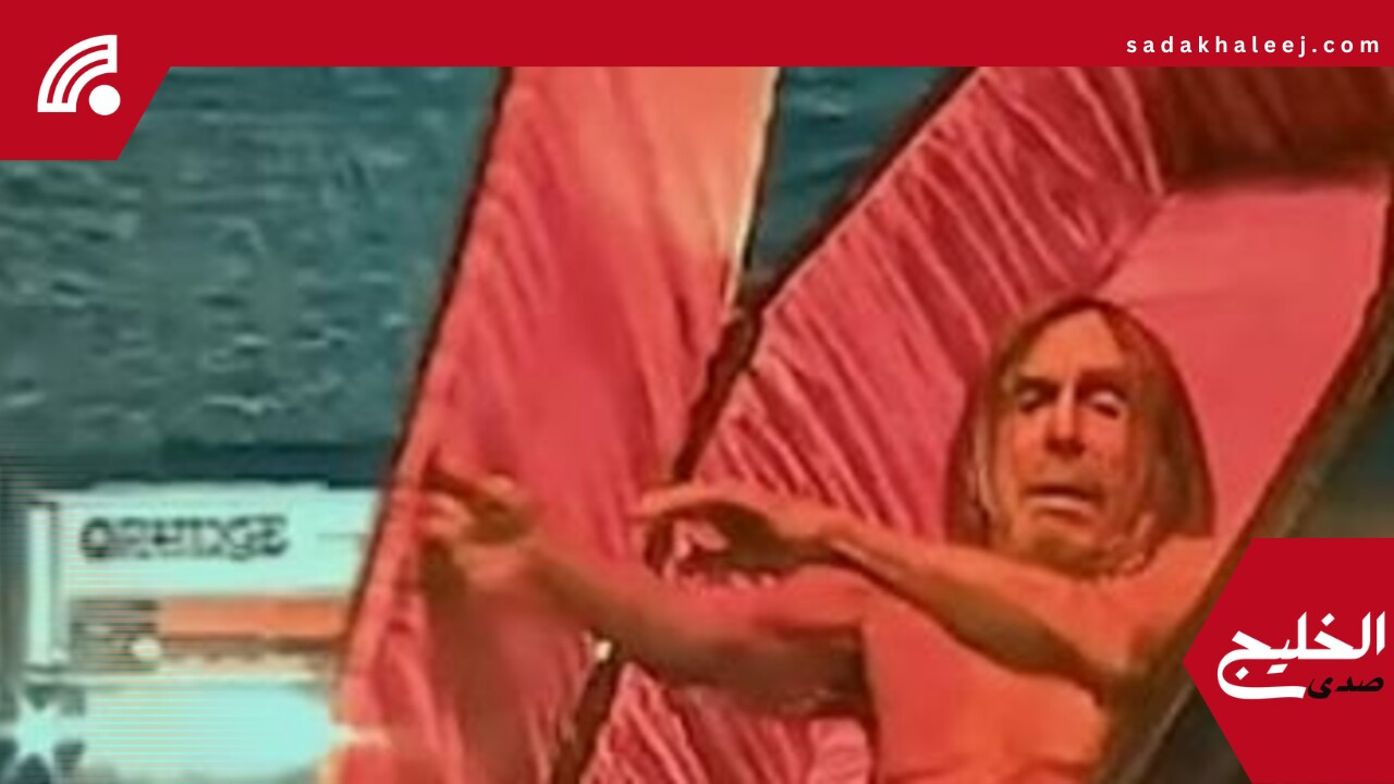 إيجى بوب مغنى الروك الشهير يغادر المسرح بتابوت أسود.. فيديو وصور – صدى الخليج